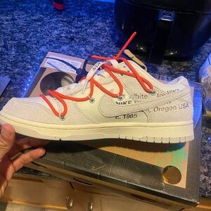Off-White x Nike Dunk Low. Lot 13 of 50